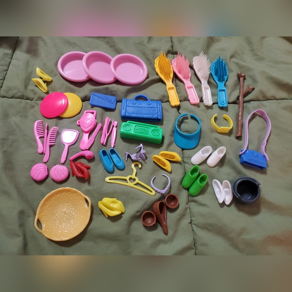 53 piece accessories barbie doll house shoes purses mixed lots ect